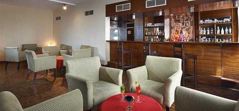Berjaya Hotel Colombo Dehiwala-Mount Lavinia Dış mekan fotoğraf