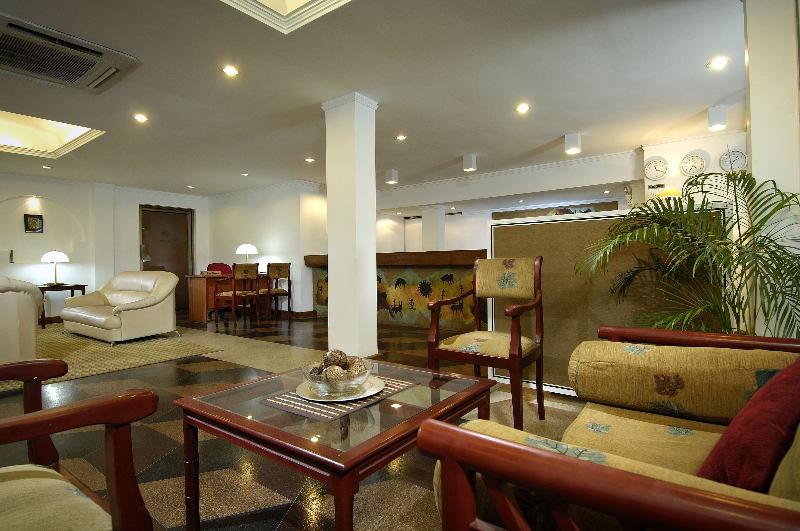 Berjaya Hotel Colombo Dehiwala-Mount Lavinia Dış mekan fotoğraf