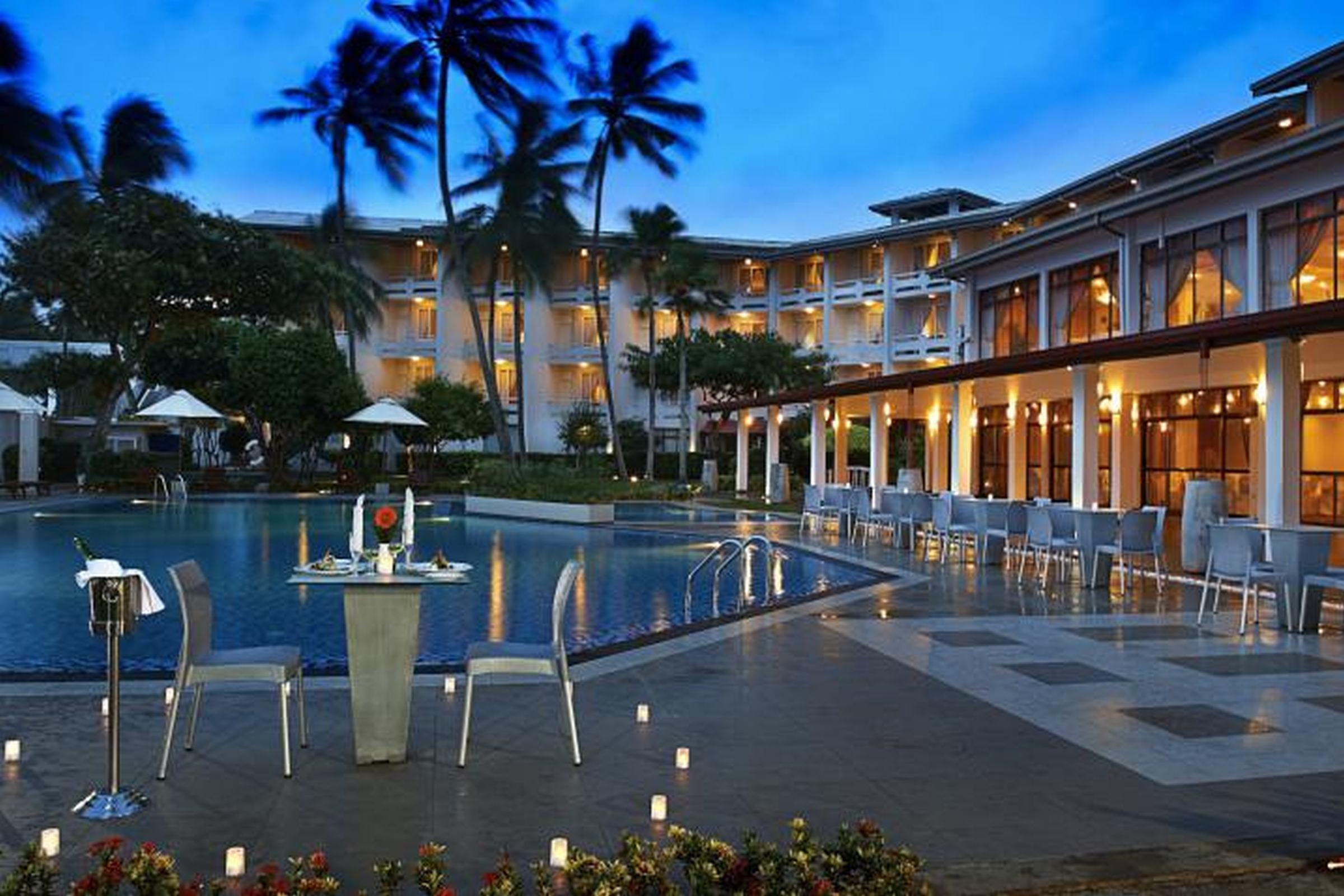 Berjaya Hotel Colombo Dehiwala-Mount Lavinia Dış mekan fotoğraf