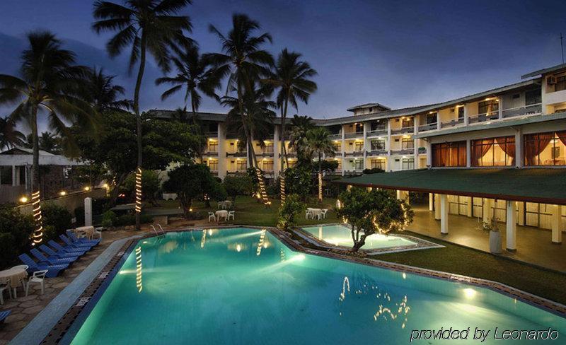 Berjaya Hotel Colombo Dehiwala-Mount Lavinia Dış mekan fotoğraf