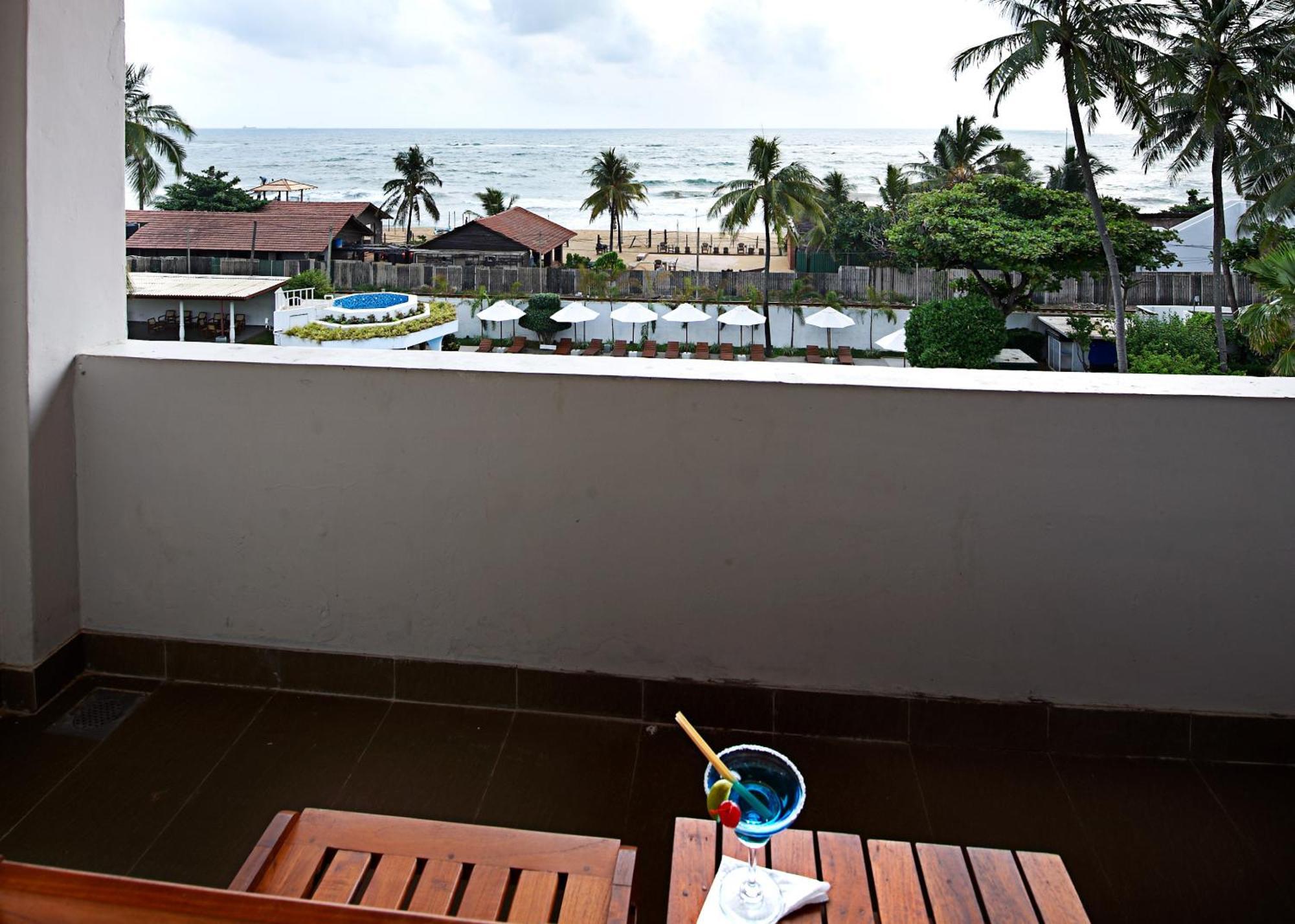 Berjaya Hotel Colombo Dehiwala-Mount Lavinia Dış mekan fotoğraf