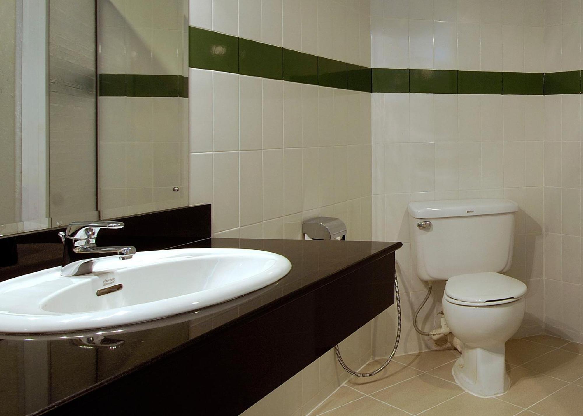 Berjaya Hotel Colombo Dehiwala-Mount Lavinia Dış mekan fotoğraf
