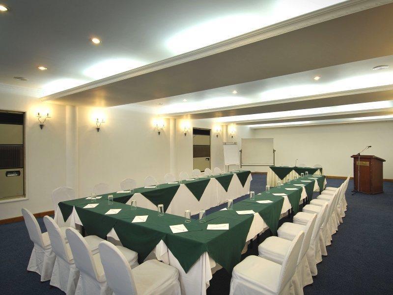 Berjaya Hotel Colombo Dehiwala-Mount Lavinia Dış mekan fotoğraf